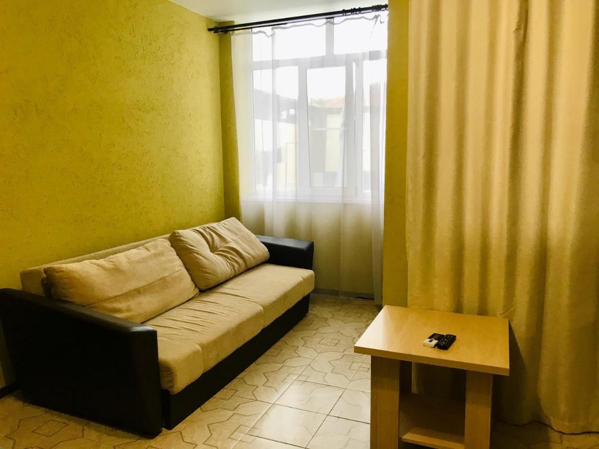 Гостевой дом Guest house on Prospect Vladislava Ardzinba Гагра